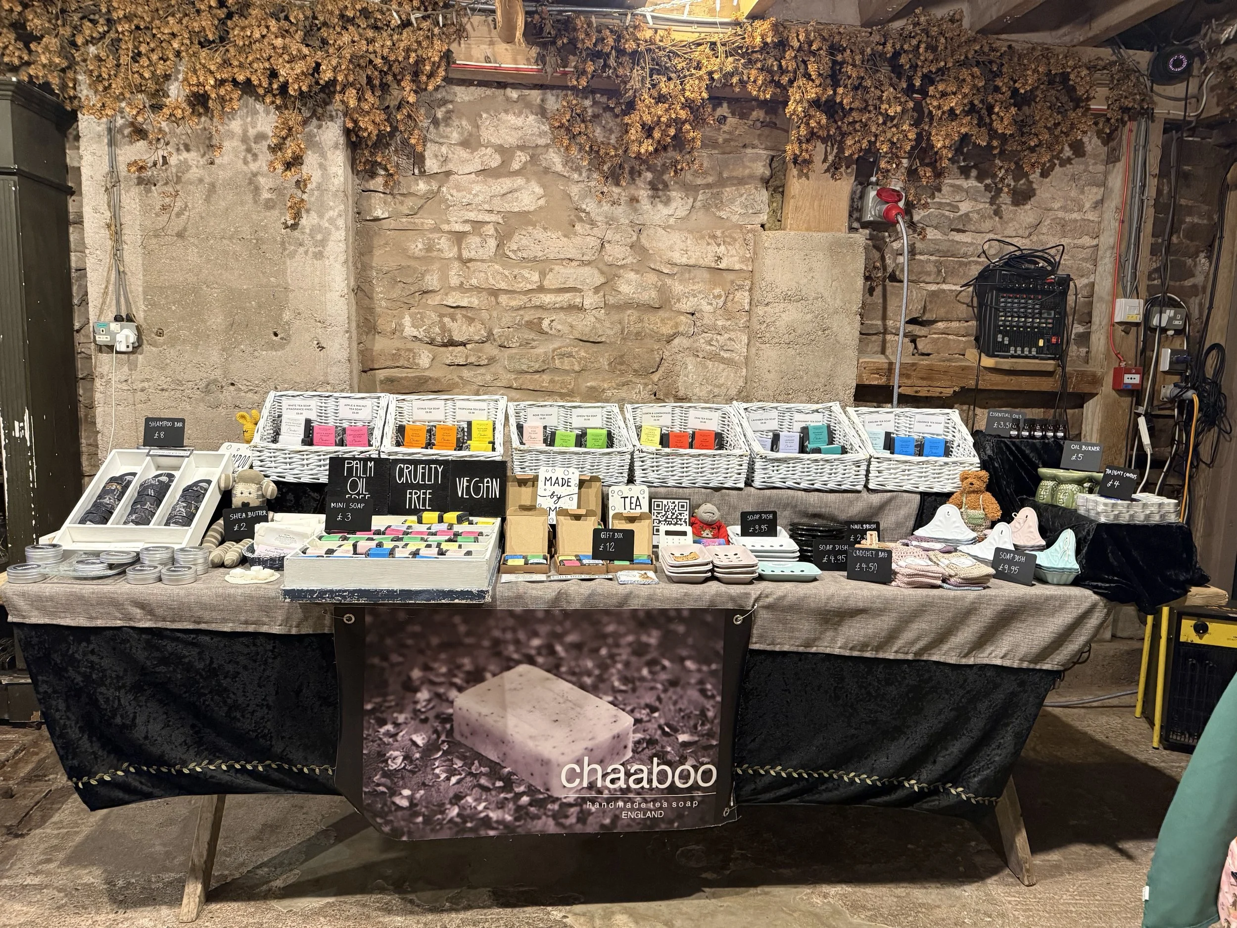 Sunday Market @ Lyde Court