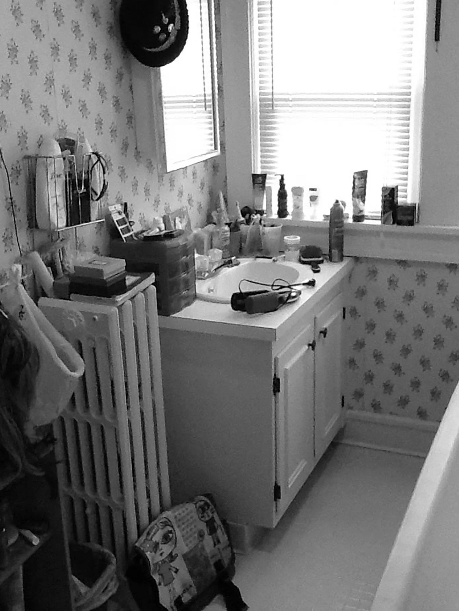 modern-beach-bath-before-vanity.jpg