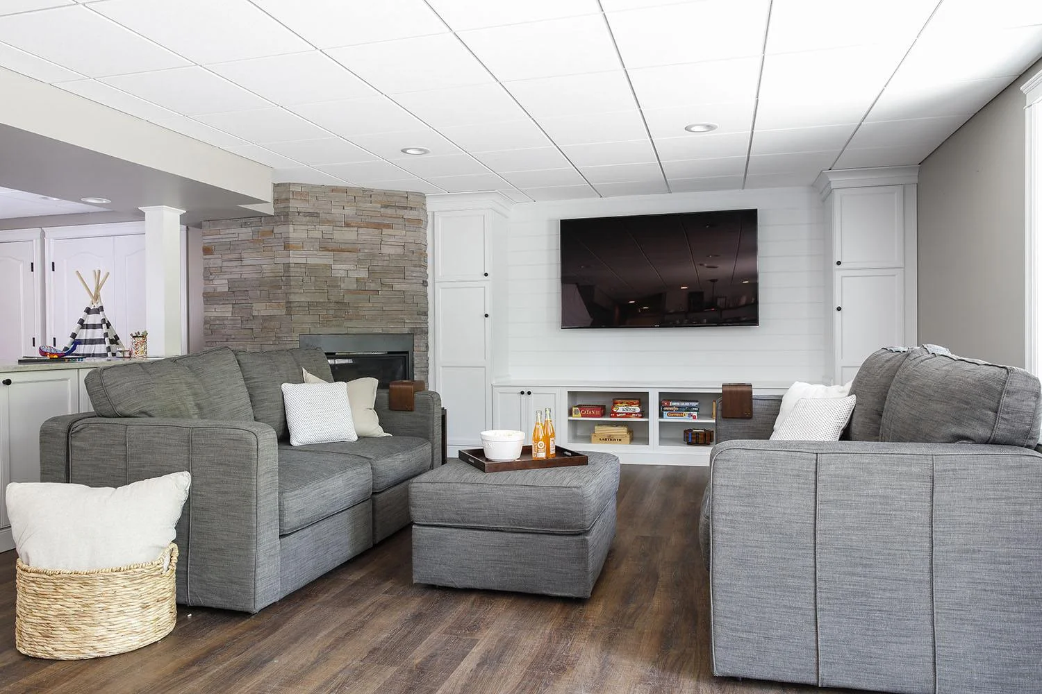 kid_basement_living_room.jpg