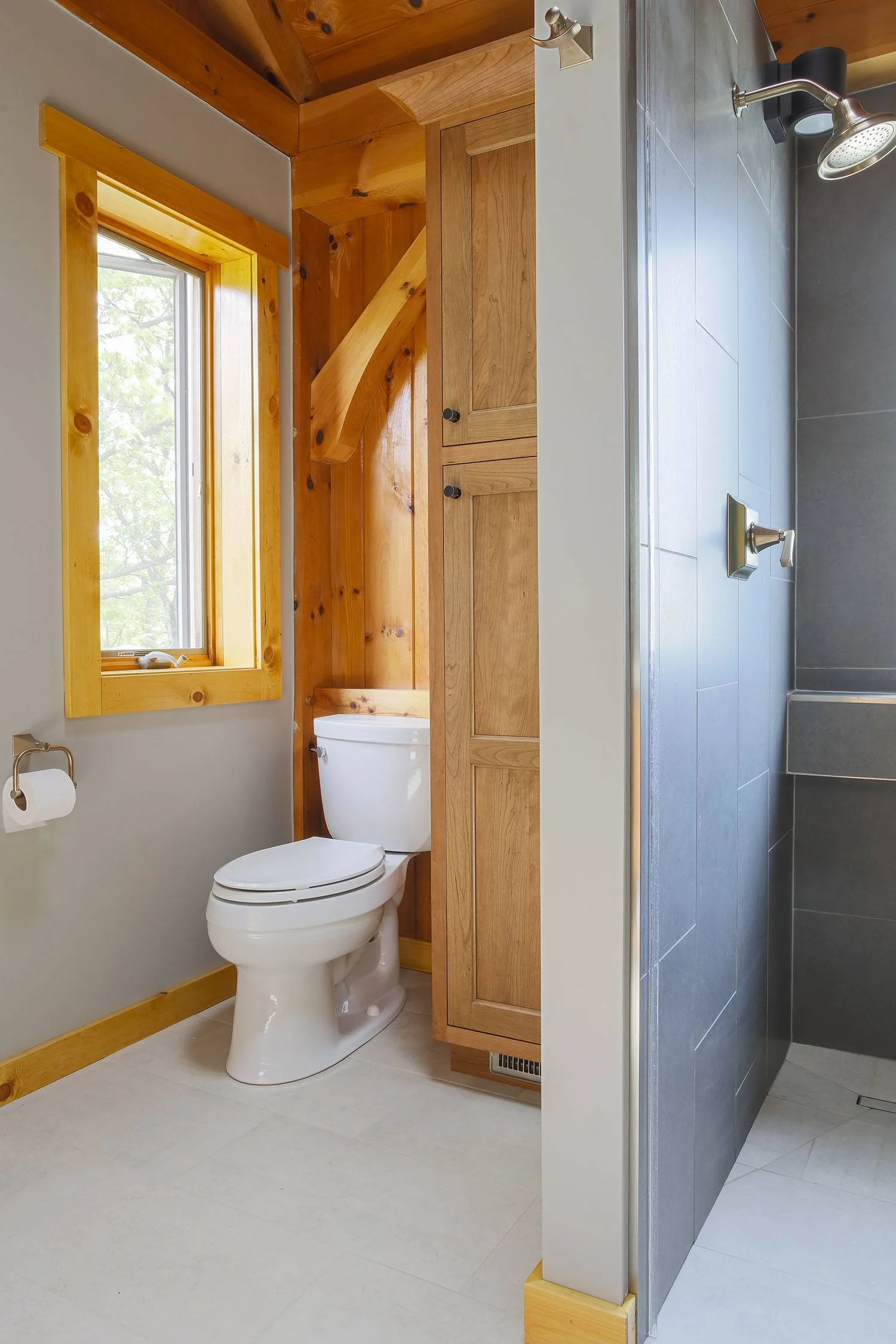 rustic-basement-guest-bathroom-storage.jpg