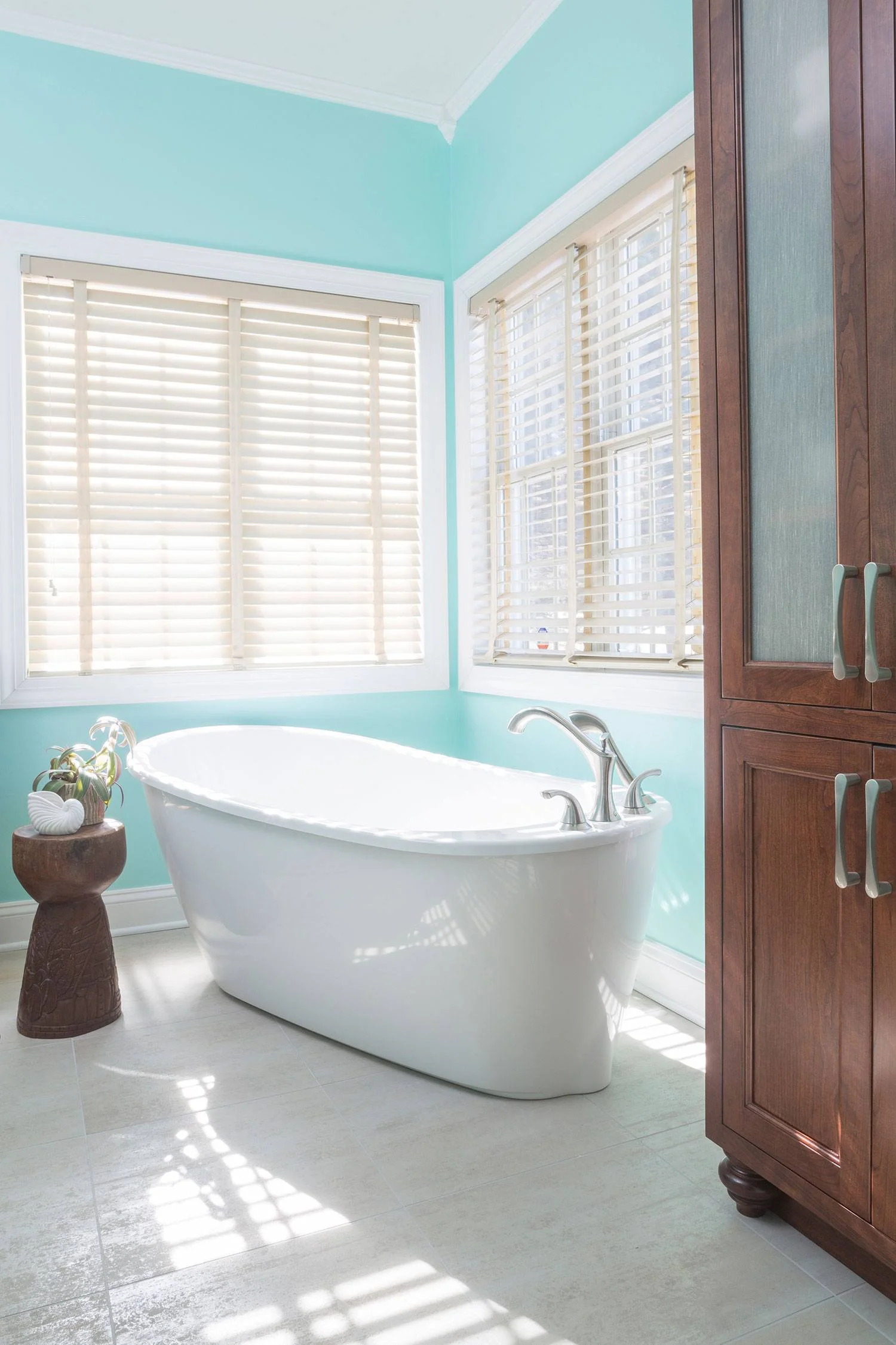 seashore-bathroom-freestanding-tub.jpg