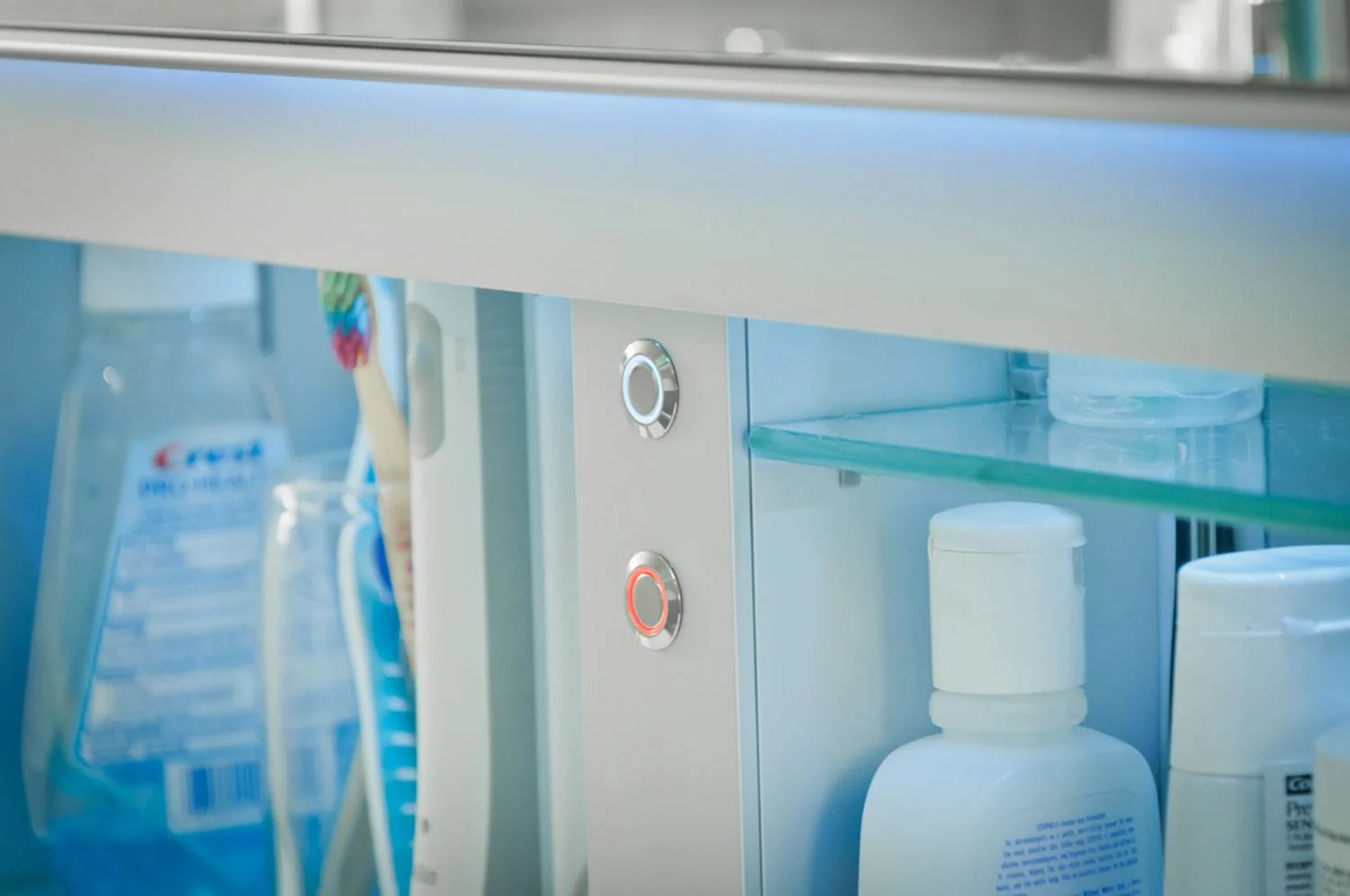 monochromatic-bathroom-medicine-cabinet.jpg