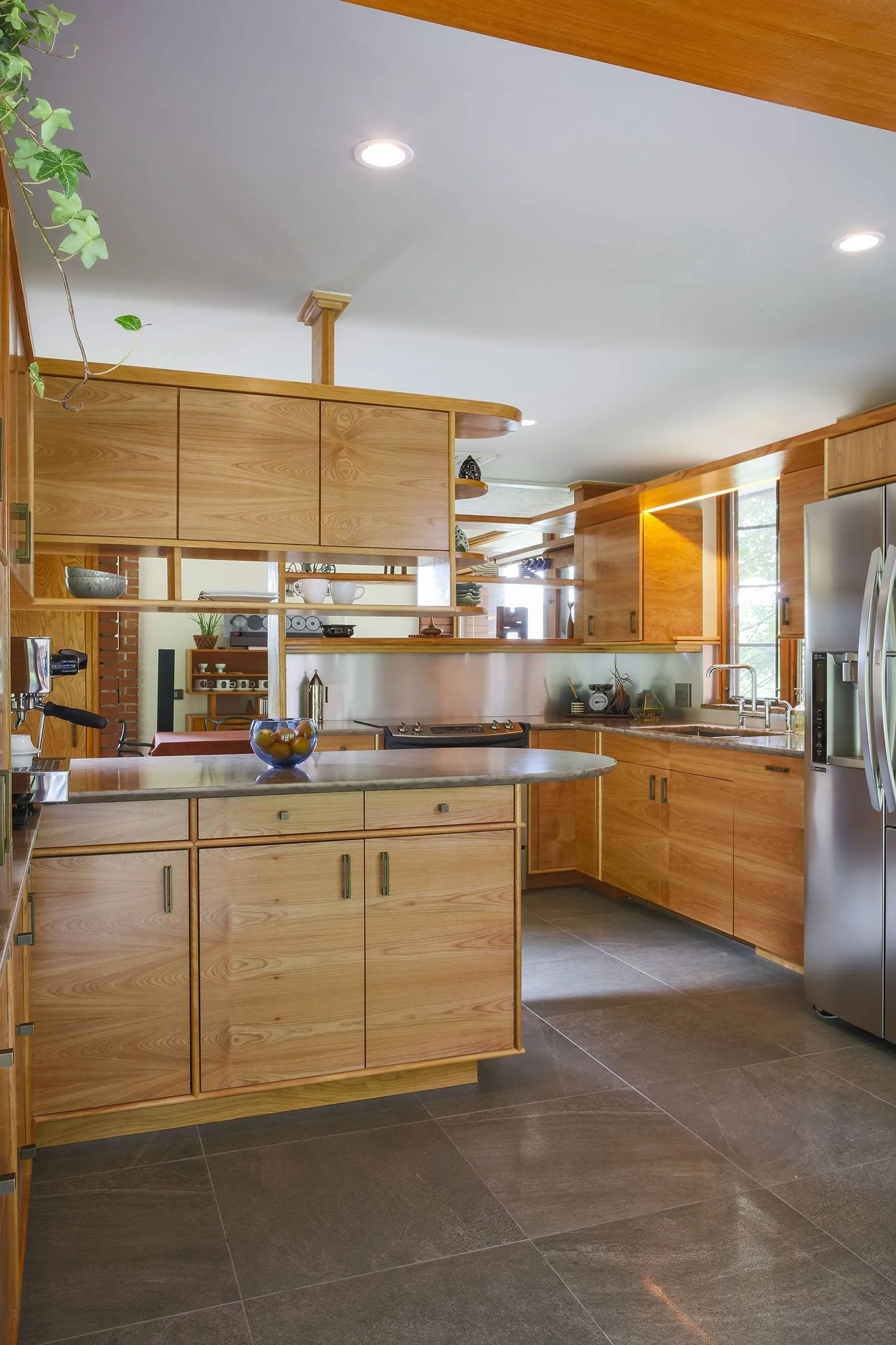 craftsman-oak-open-shelves-kitchen.jpg