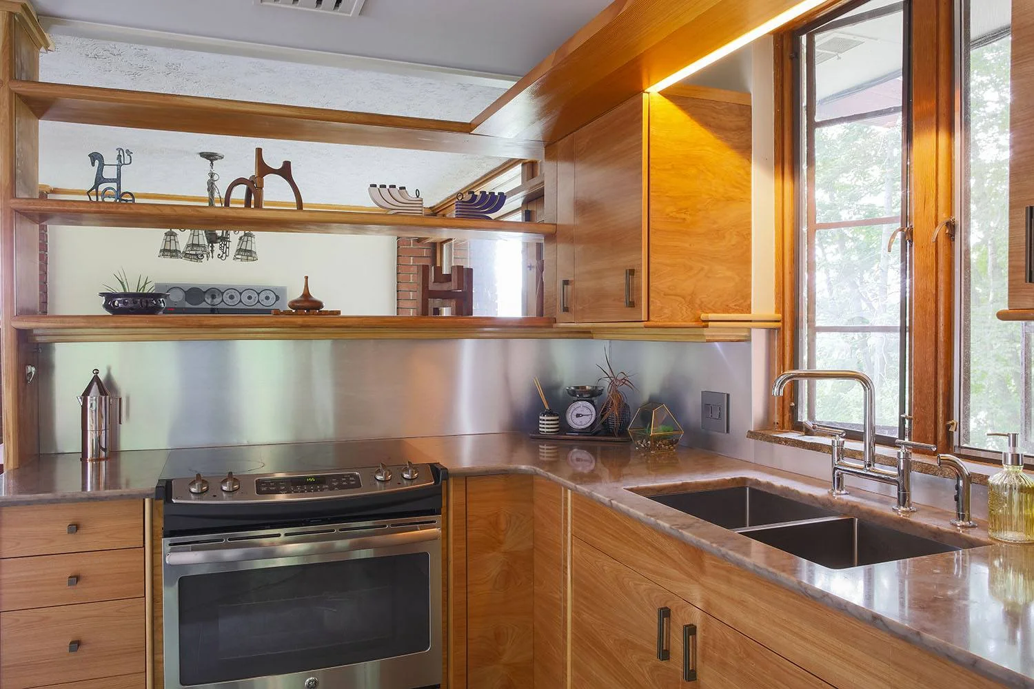 craftsman-style-modern-fixtures-kitchen.jpg