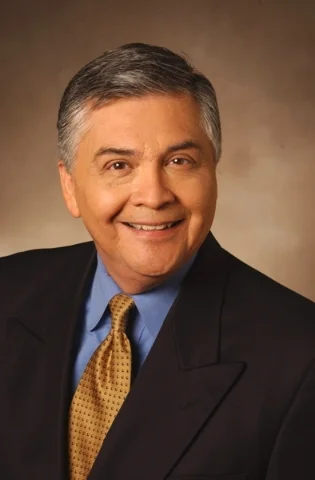 Hernandez, Henry--Photo.jpg