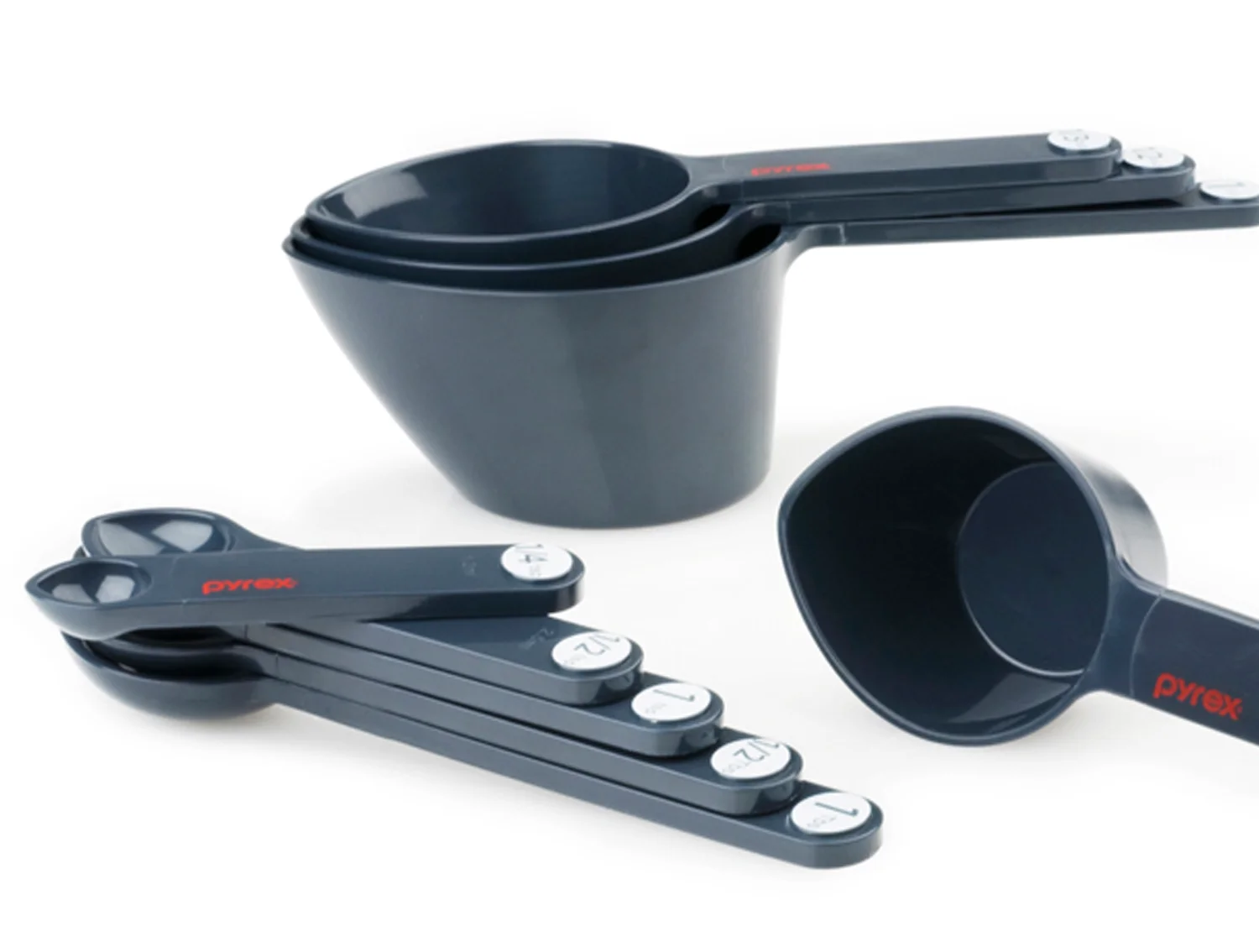 pyrex_web_0014_Measuring_cups-web.jpg