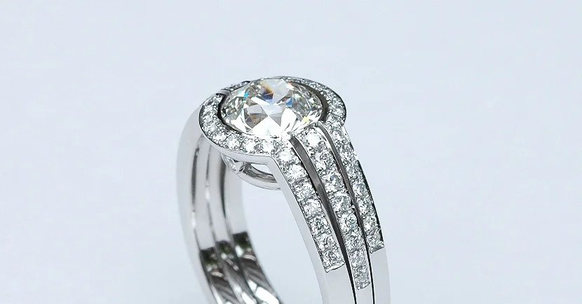 Custom Engagement Ring For The Love of Your Life