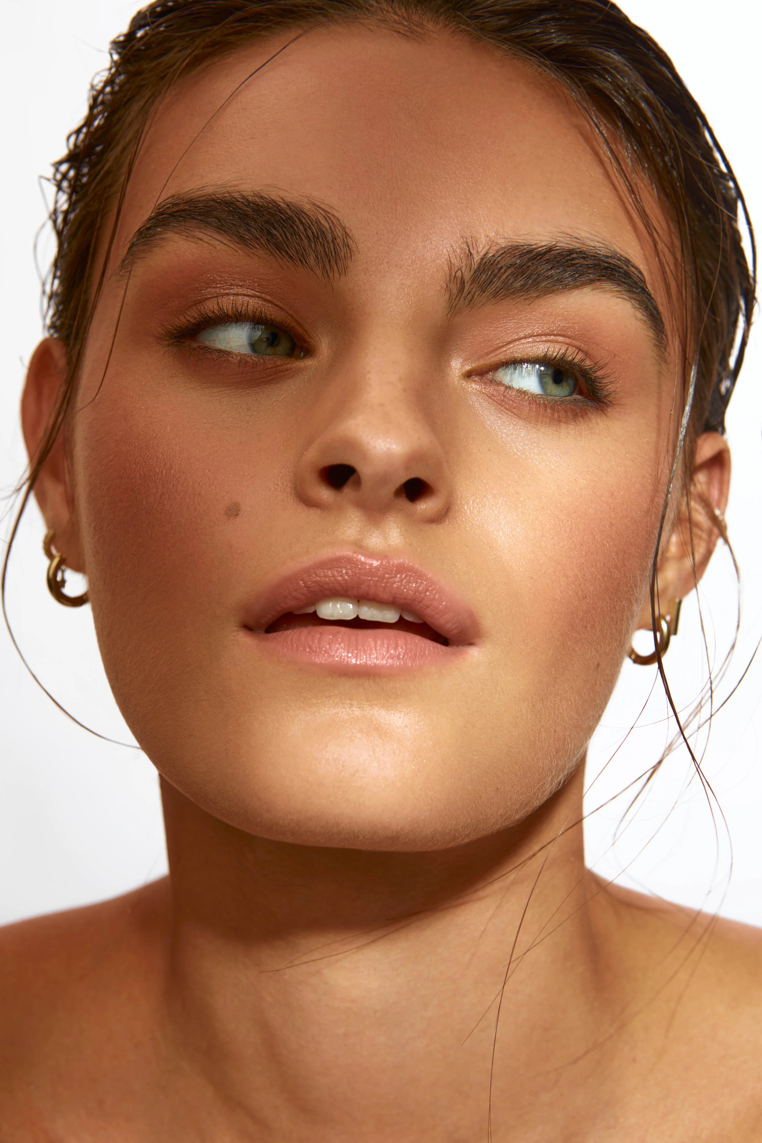 12.10.21-Olivia&Freya-Beauty-844 copy 1.jpg