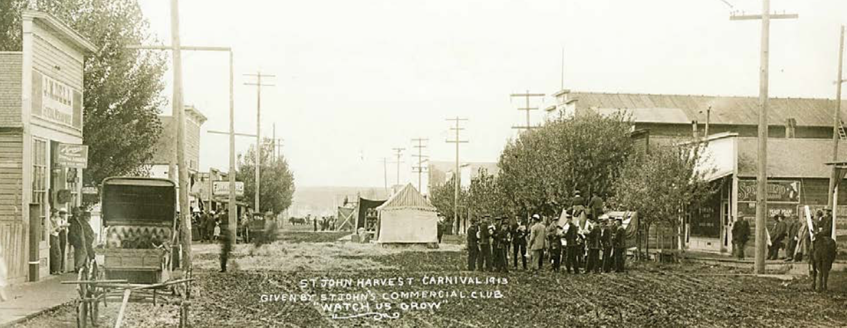 Above: Lautenschlager and Poffenroth Threshing Outfit near Endicott (1911), R. R. Hutchison Photograph Below: St. John Harvest Carnival (1913), Whitman County Library Heritage Collection, Colfax, Washington