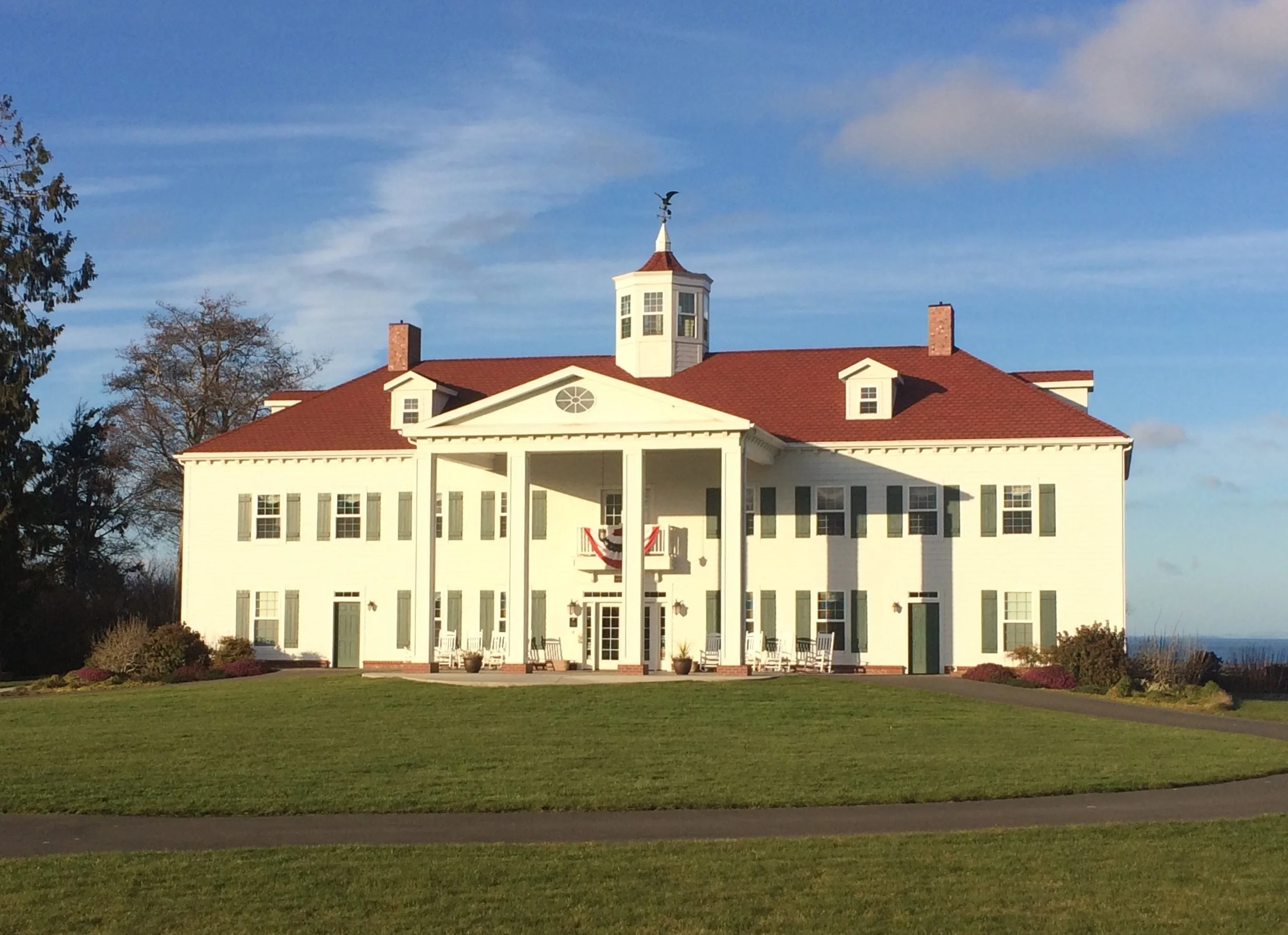 The George Washington Inn, located between Port Angeles and Sequim