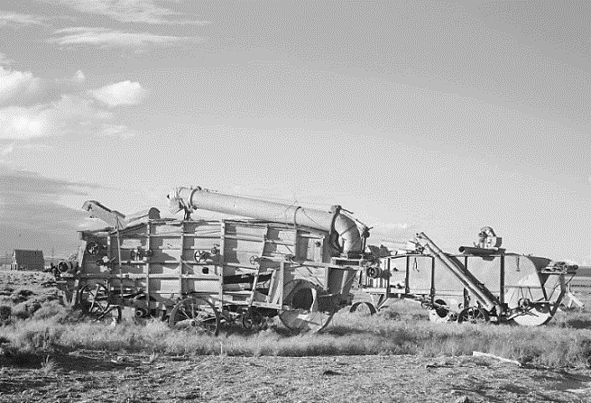 Arthur Rothstein, Combines of More Prosperous Days, Central Oregon (1936)