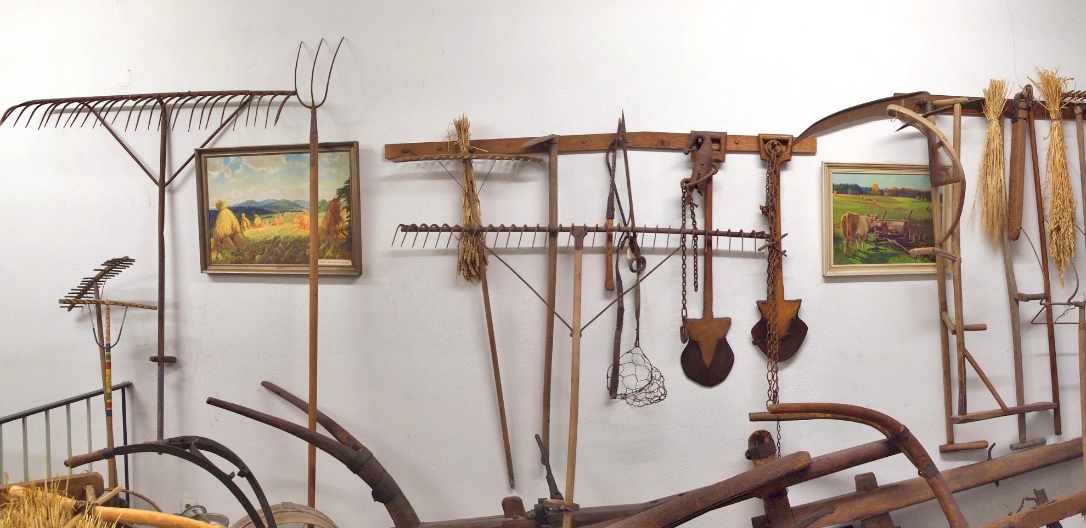John Clement, Early Modern Harvest Art and Tools Exhibition (2014); Vogelsberg Heimatmuseum; Schotten, Germany