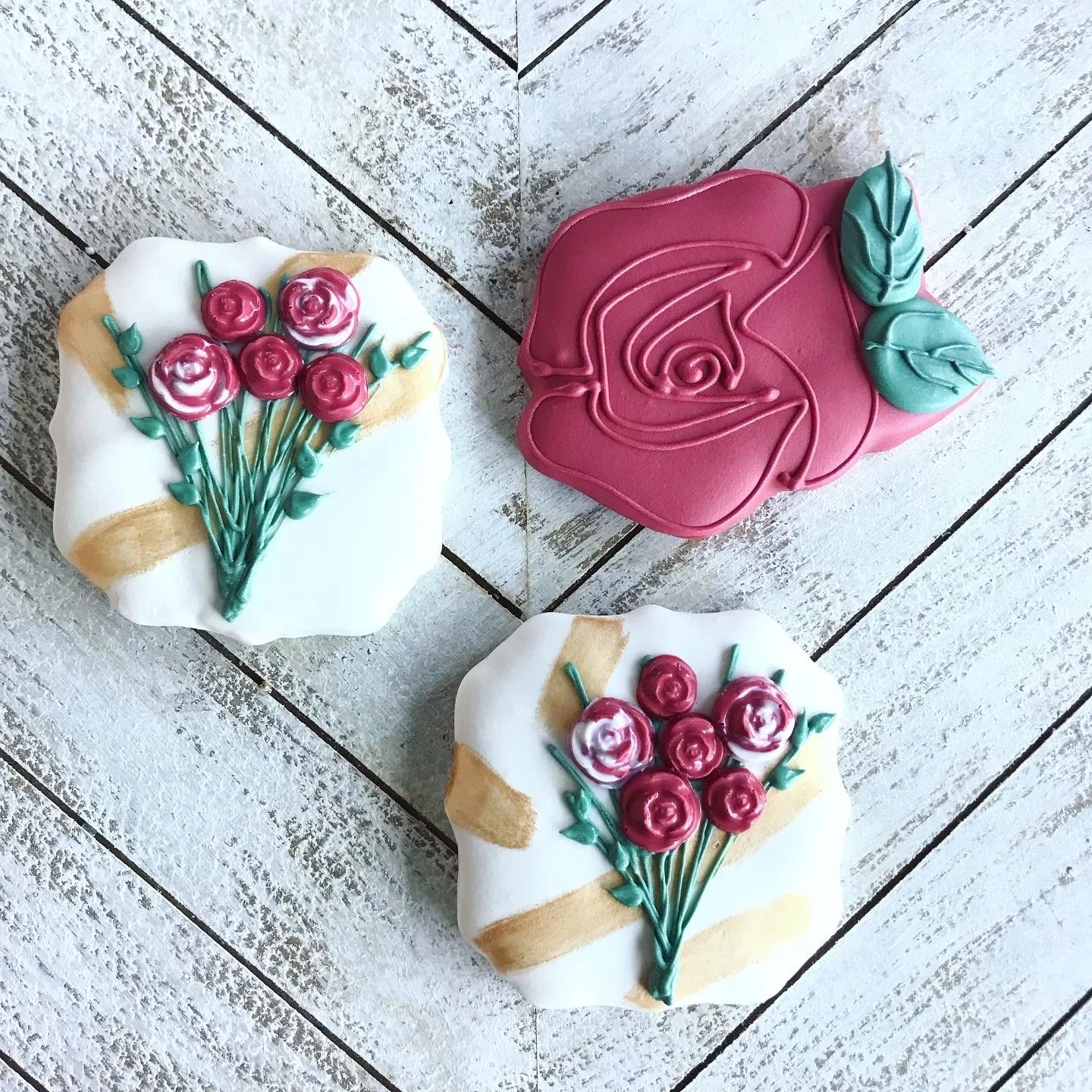 Red Rose Cookies
