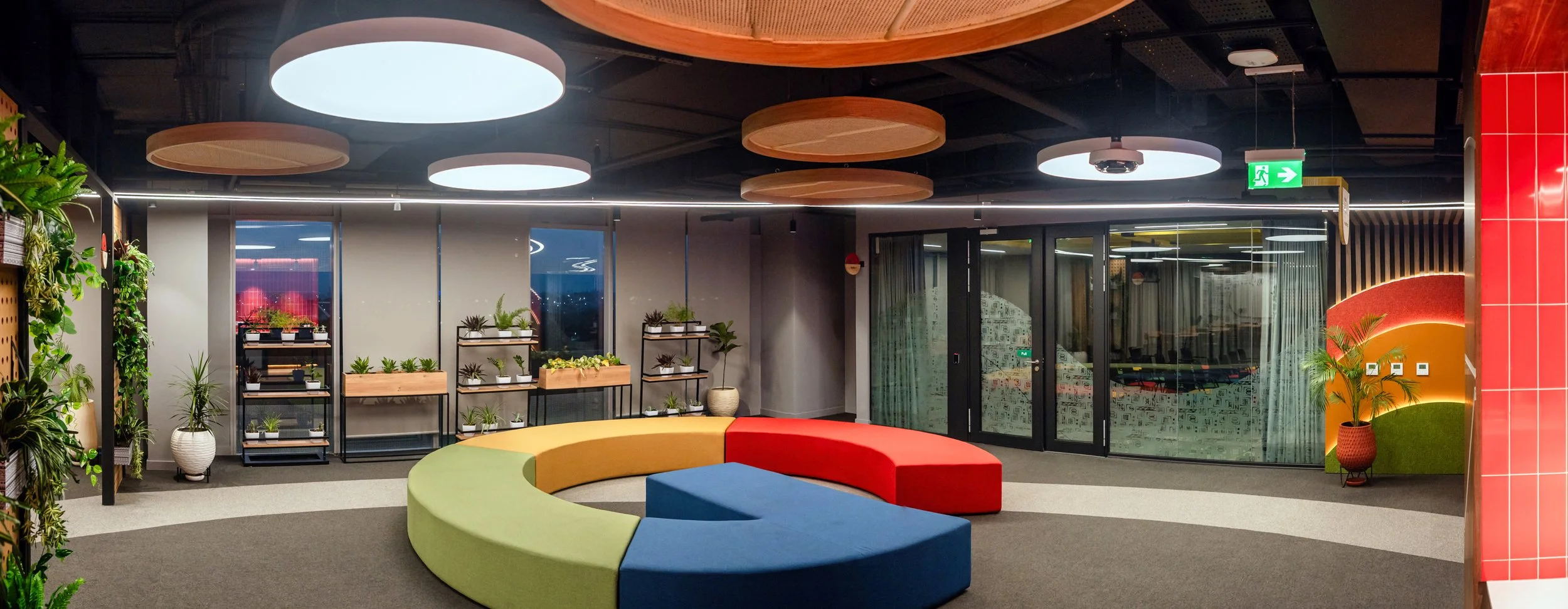 21.07.25-GoogleGhanaOfficeInteriorShoot-66-_CAP2909-Pano.jpeg