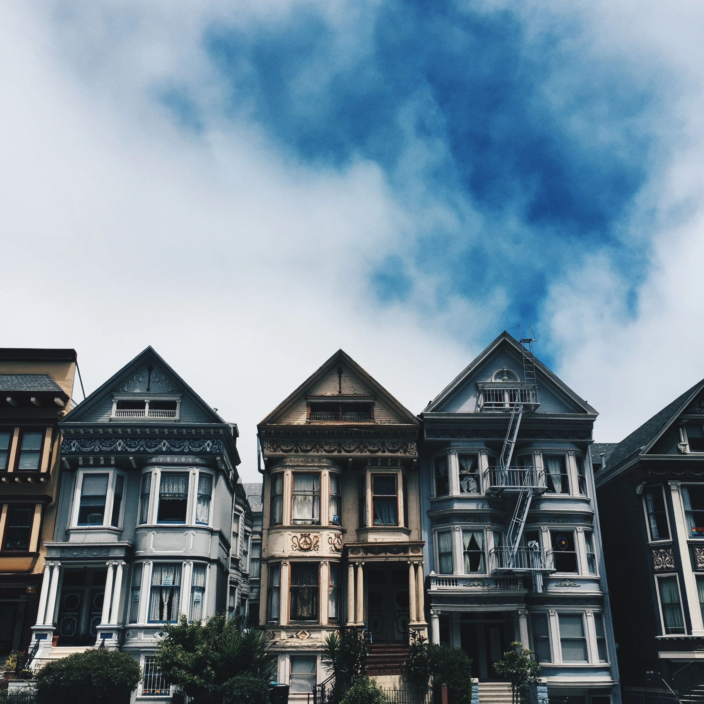I love all the architecture around the city. This was taken while I was on a run around the panhandle section of Golden Gate Park.