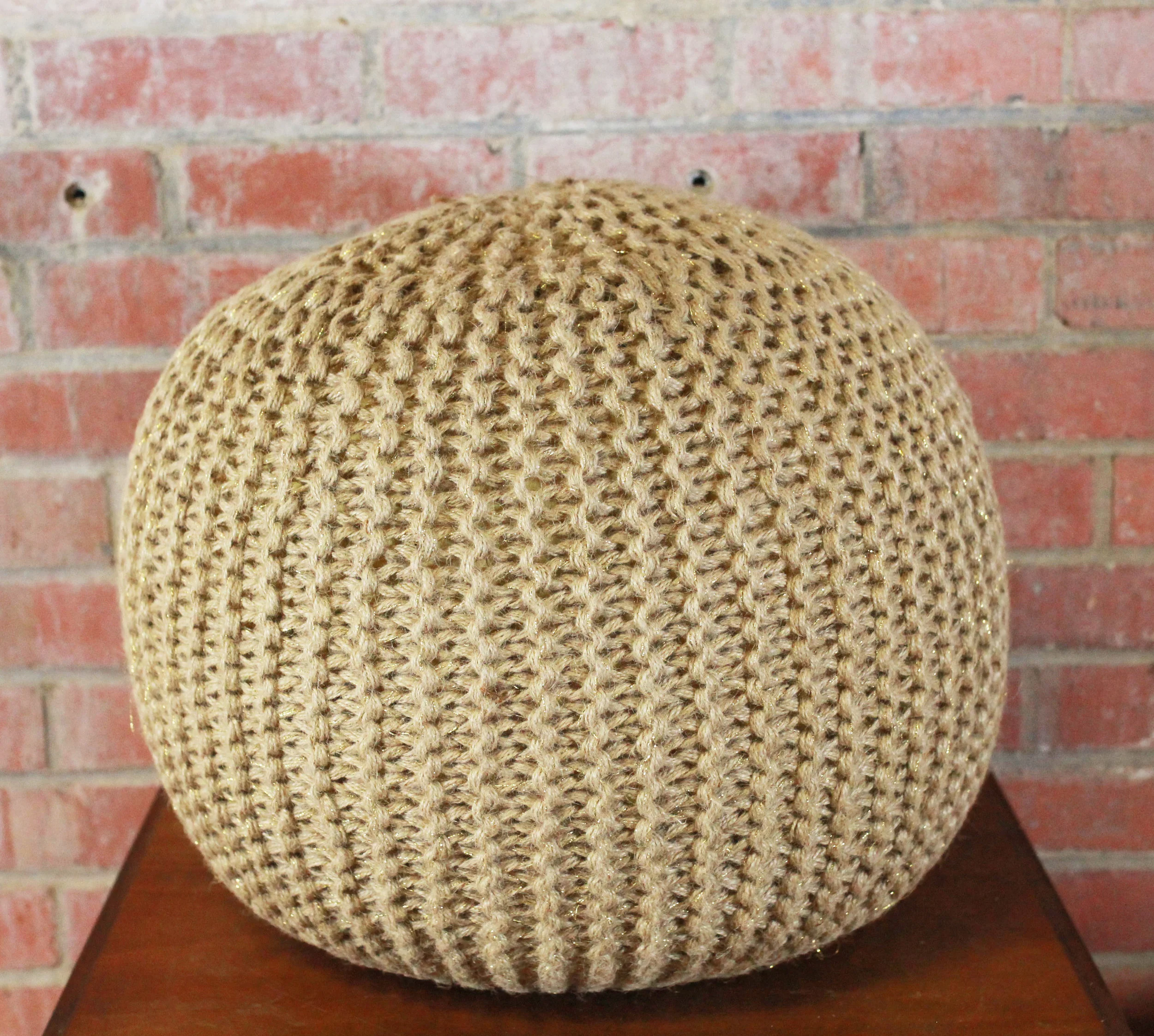 Brick Backdrop-Med Sized Items-0124.jpg