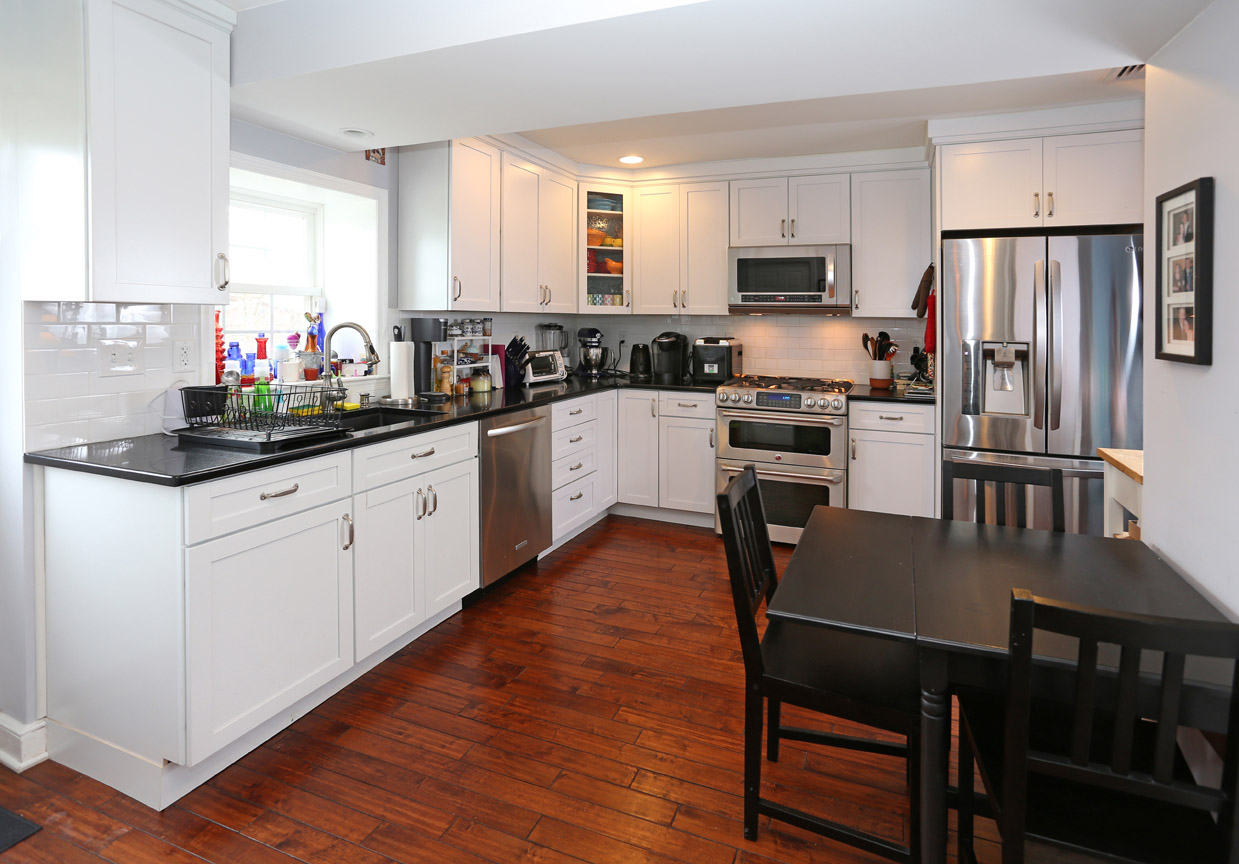  A wider shot of the finished kitchen 