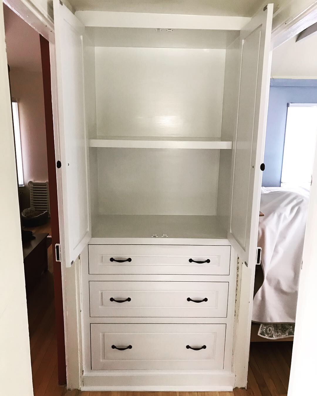  Inside the upper area is ample storage, and on top of each adjacent doorway is a small silicone bumper to keep the linen closet doors and the door trim from damaging each other when the doors are opened.  