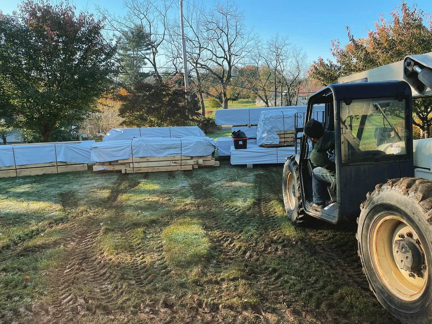  For unloading the truck, I got to learn how to drive a new toy, the Telehandler, also sometimes called a Lull.  