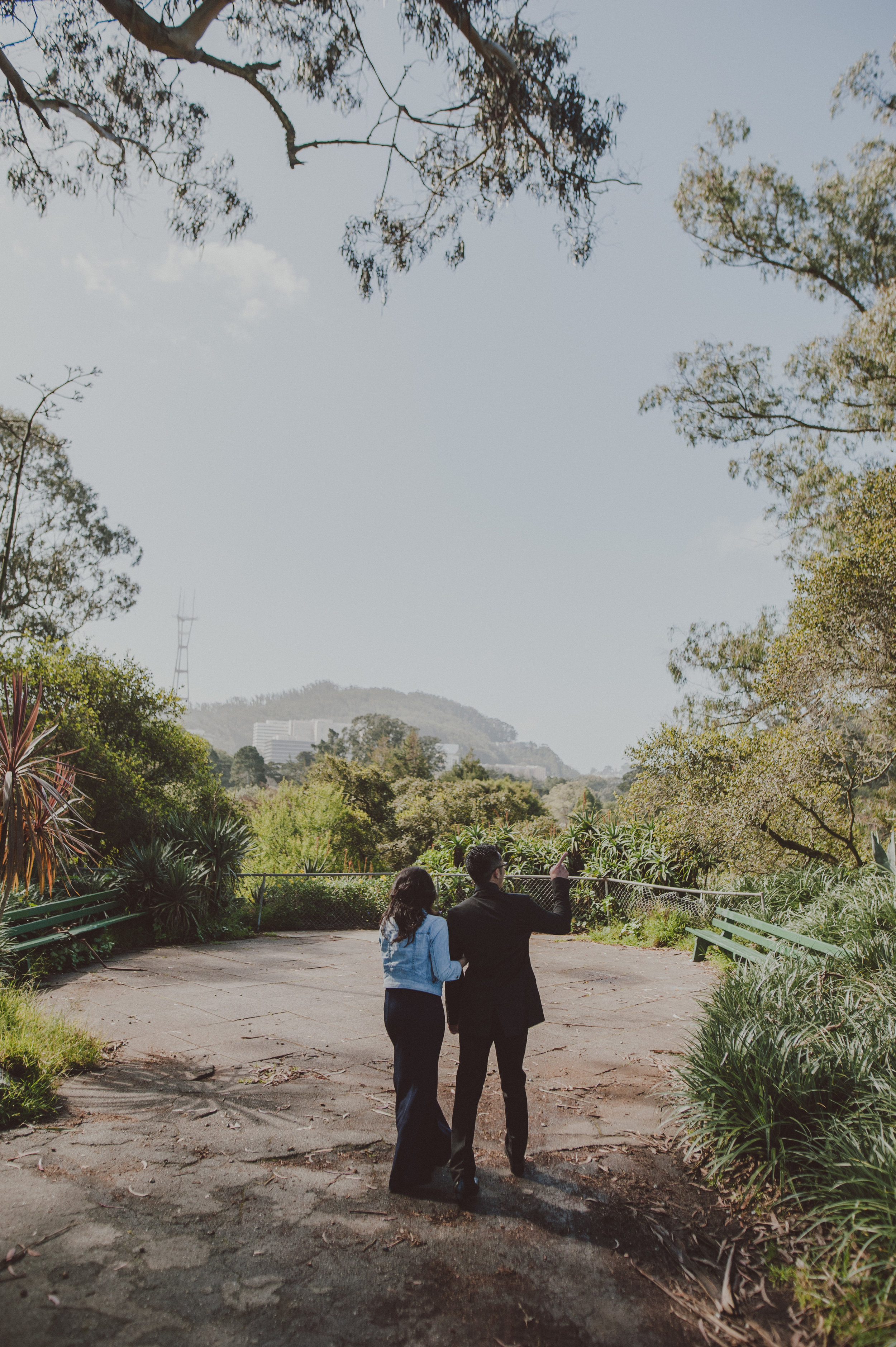 110_LOVE+WOLVES_Vicky+Jon_Eng.jpg