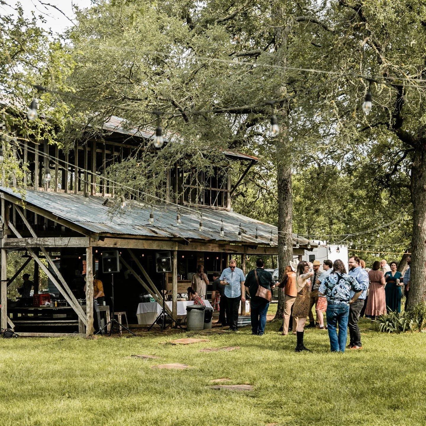 Hello, Lovely Brides! At Green Acres, we&rsquo;ve become famous for glamping. But over the years, we&rsquo;re always asked about something else: weddings. (Heck, we&rsquo;ve even hosted a few.) Green Acres is a place for life, and we believe weddings