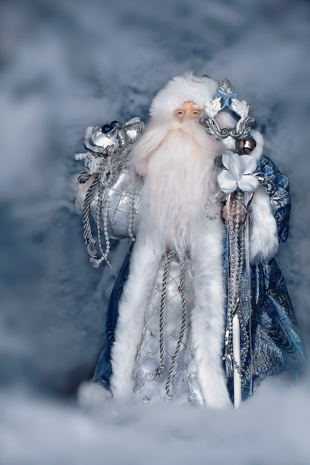 " Silver Santa "