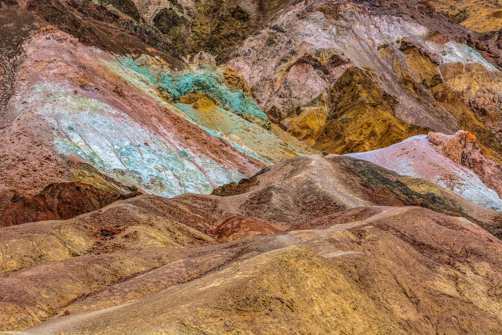 " Death Valley "_ a palette of colors 