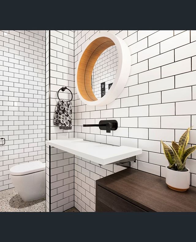 TUERONG, VIC
Tuerong residence still looking just as good as the day it was built 5 years on. It's currently on the market, so go get one of D3's classic designs.
@d3buildingdesign
@rtedgar_realestate
•
•
•
#5yearson #d3class