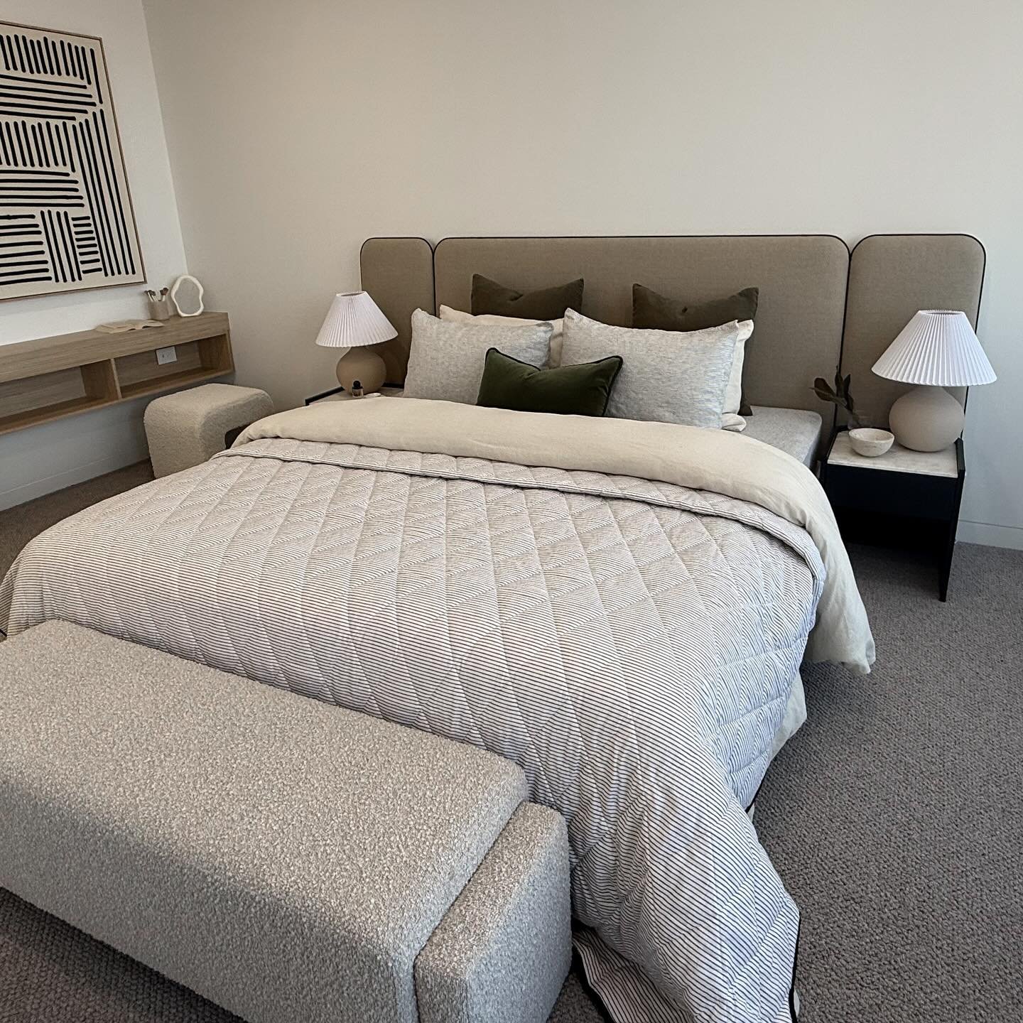 Criterion Master Suite ✨
Hold up - this master suite is giving us ALL the feels! 😍 With a striking custom bedhead, minimalist vibes, and gorgeous olive tones, it’s like your dream bedroom came to life. Luxury living at its finest, and we&rsq