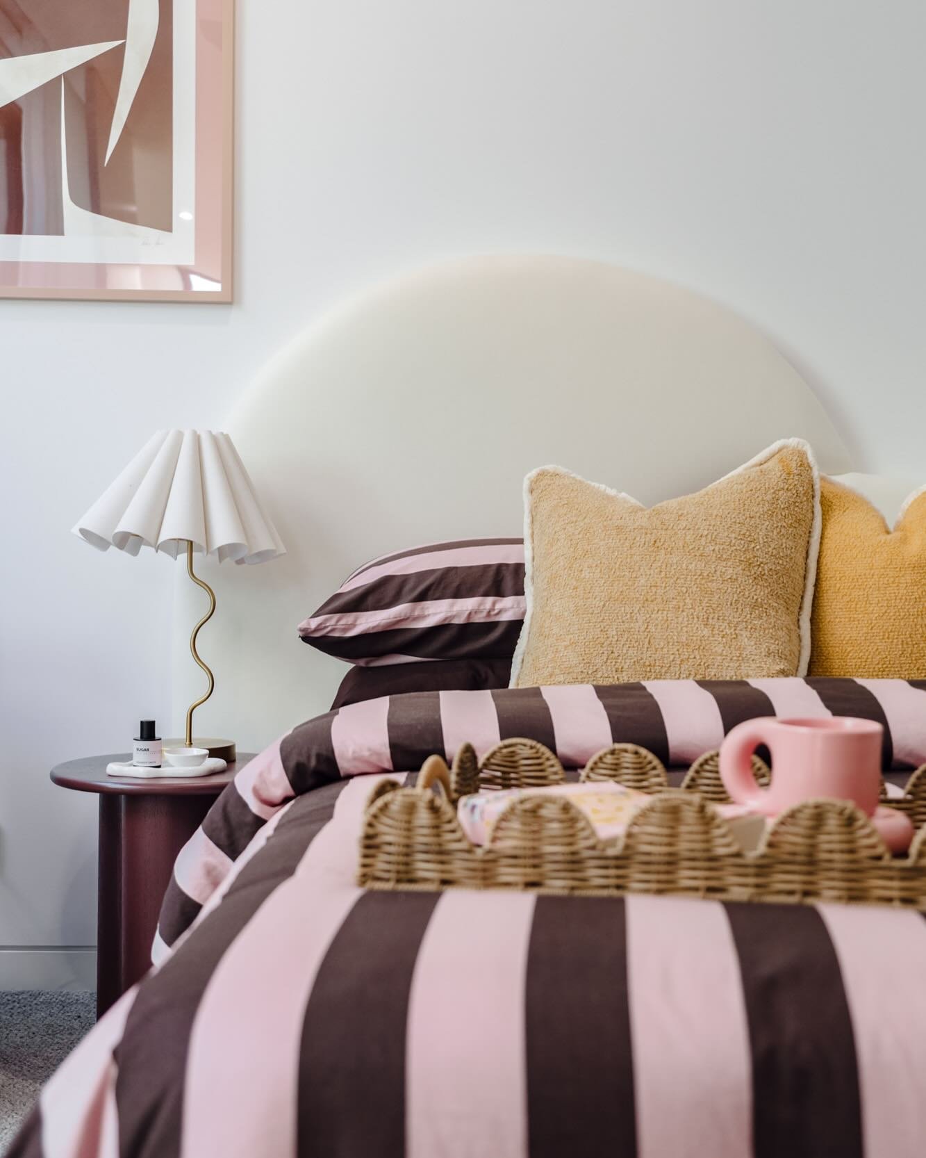 Not your average neutrals here—this bold beauty is rocking a sculptural bedhead, chocolate and burgundy stripes, and a cheeky pop of yellow to keep things interesting. 🍫🍷💛Because who said bedrooms have to behave?
We’re obsessed&hellip