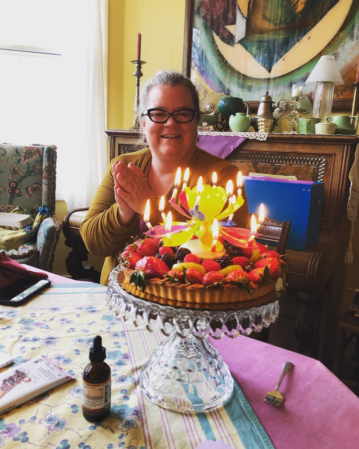 Happy birthday to our dearest Midwife Lesley!! You are so appreciate and loved. We take birthdays very seriously here at Birthstream Midwifery Service, as you can tell by her birthday candles.

#midwifelife #happybirthday #midwivesrock #californiamid