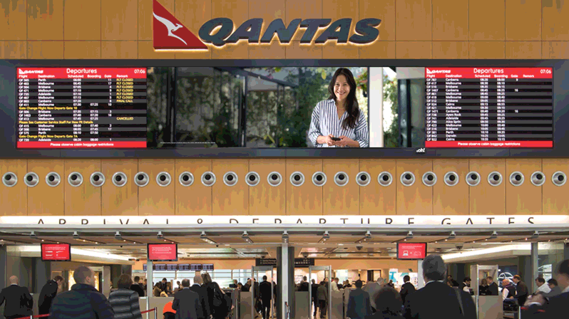 Qantas-Longreach-Zoom_3.gif