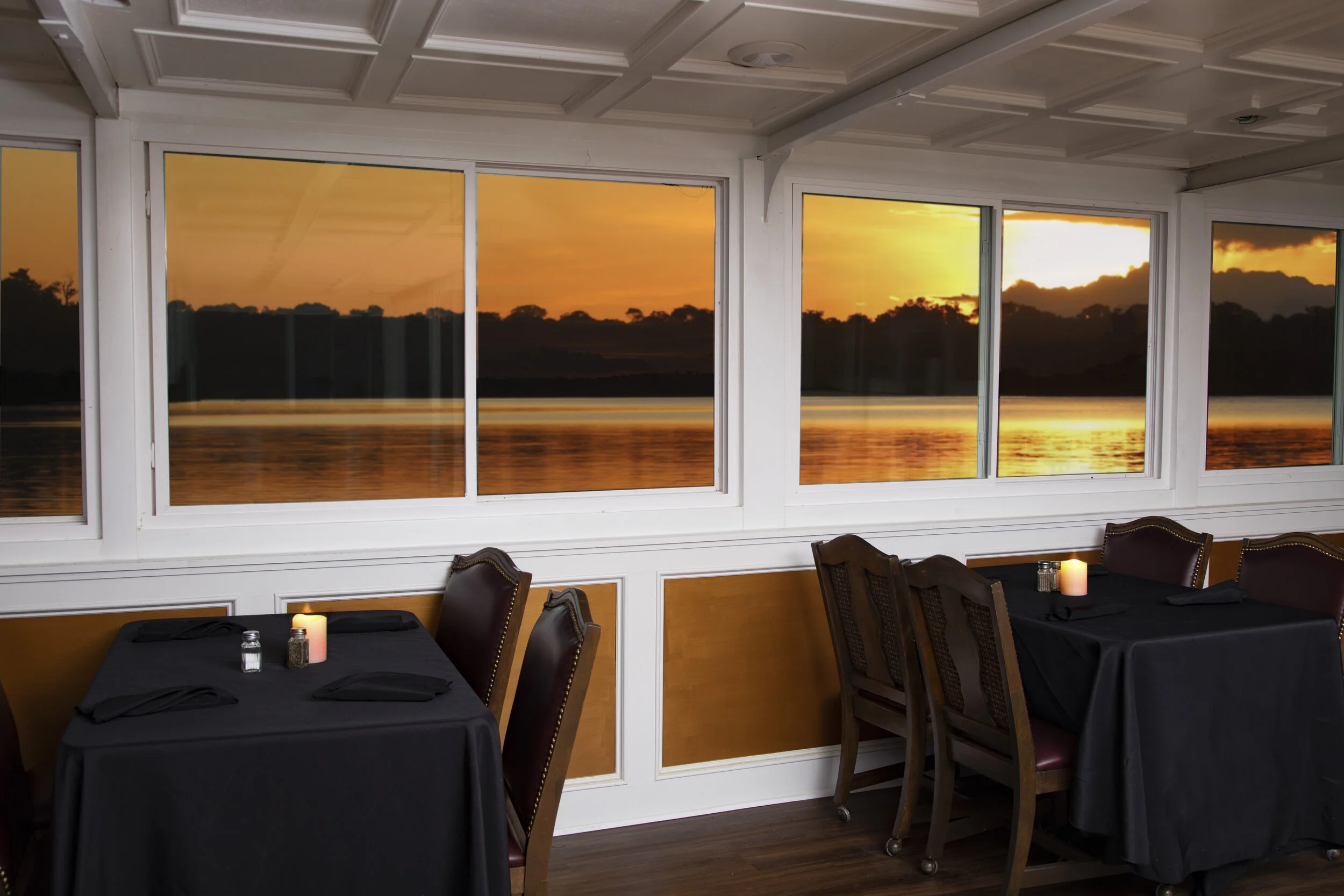 Belle of Hot Springs Riverboat