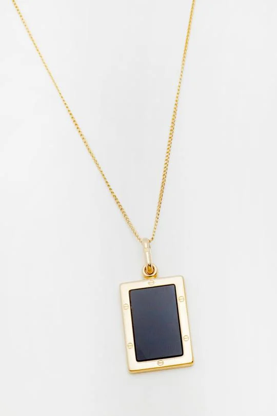SIGNET NECKLACE
