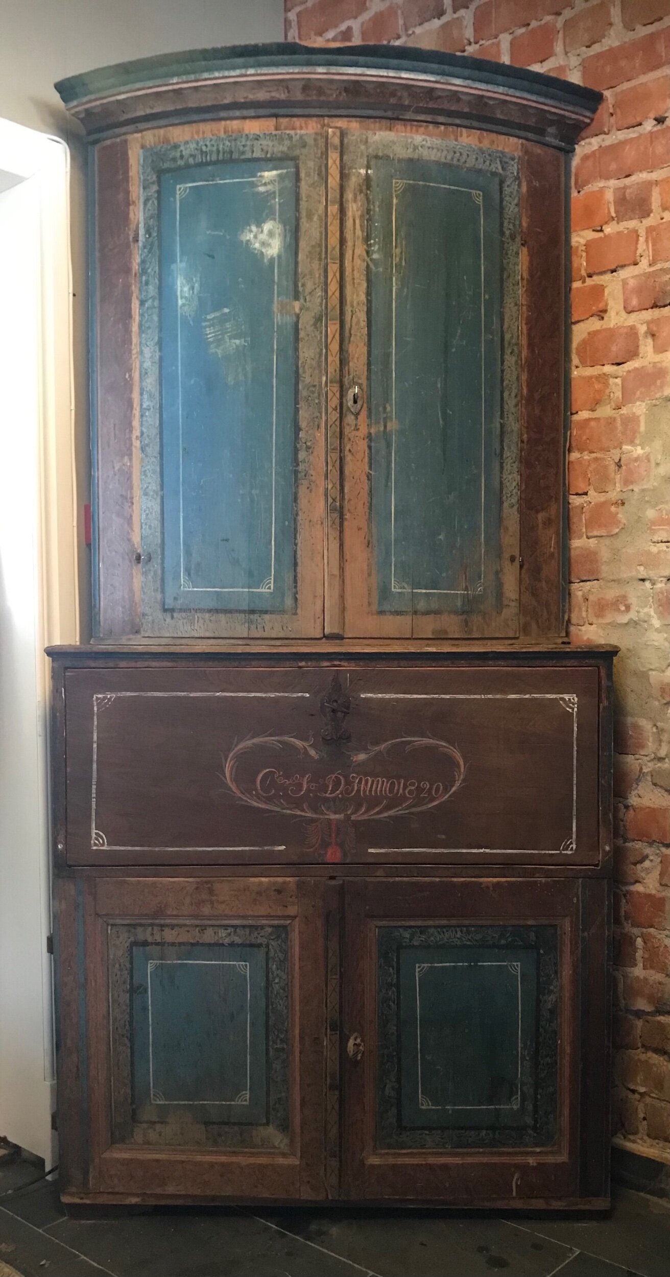 E5671DCD-3DB4-4586-86AB-4C17ABA1E713