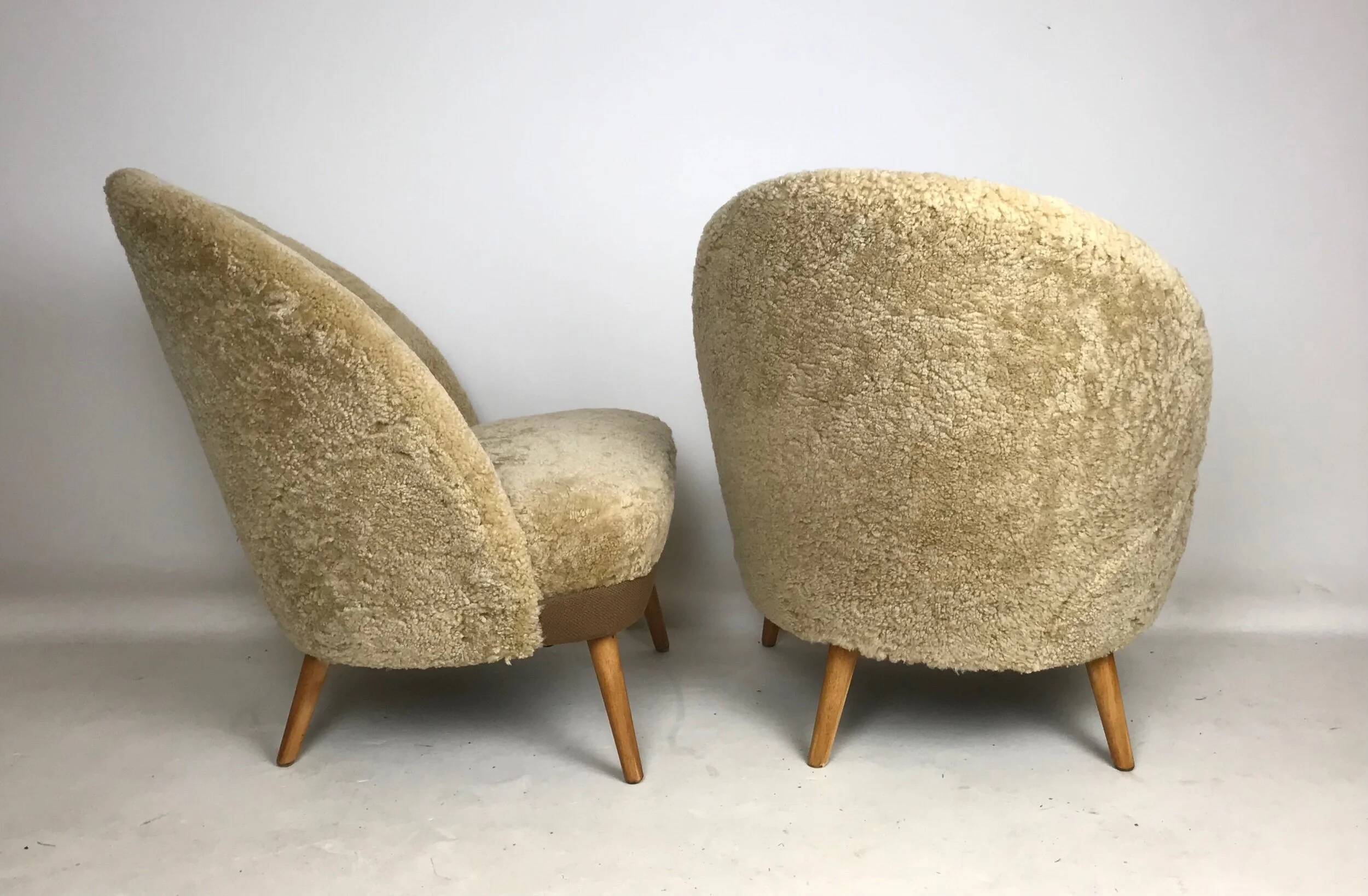 72F8785A-2E10-4D77-B83C-C7FC953E6939