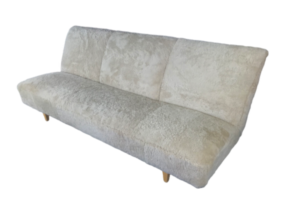 8F2CE4F7-F36D-4100-ADAF-A50878CAEEC7