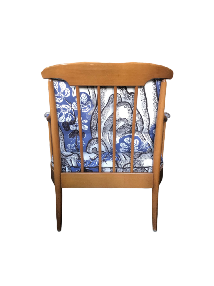 243F9948-97FF-4AF5-A54B-B9AF26127E2B