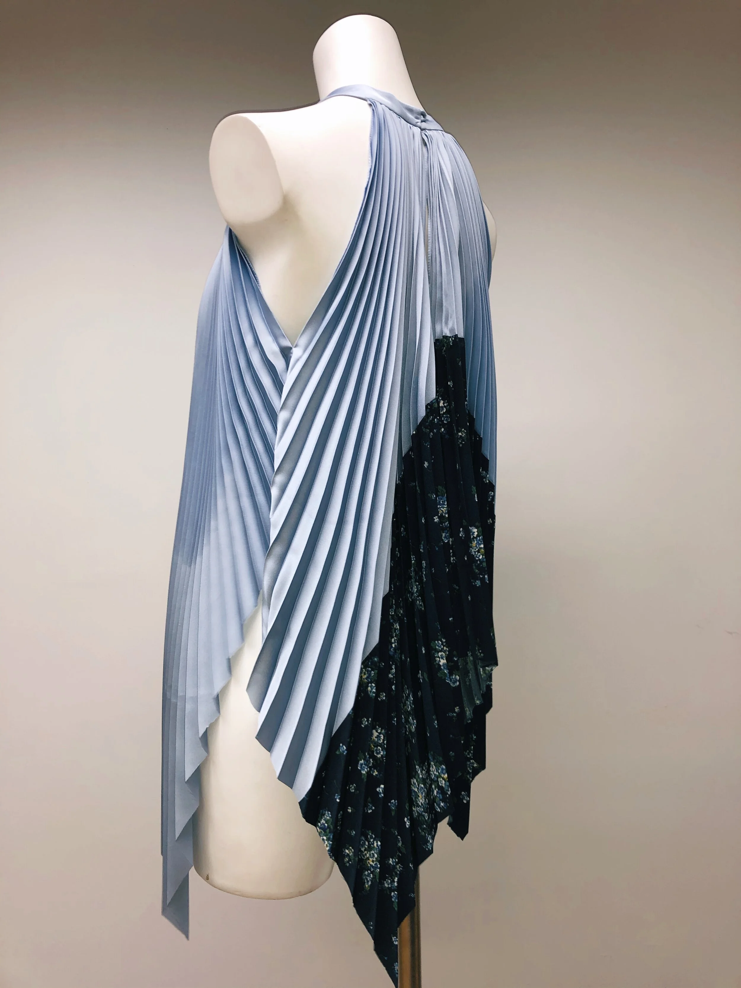 RNI-Films-IMG-CECF4D53-6727-4B66-8EFF-8D357AB29CB0 2.JPG