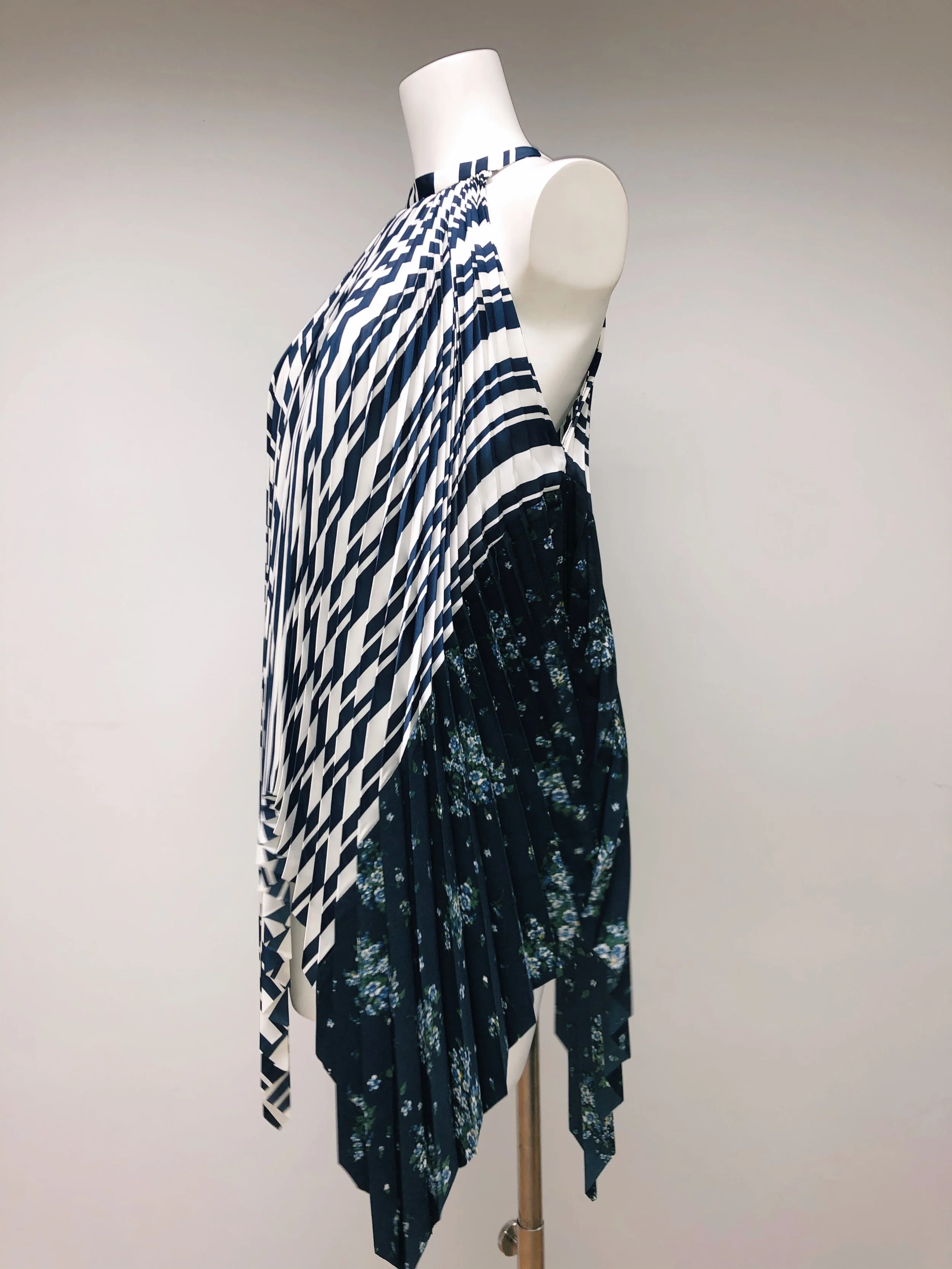 RNI-Films-IMG-E6420978-7EAC-48C8-9A71-1483FB20A862 2.JPG