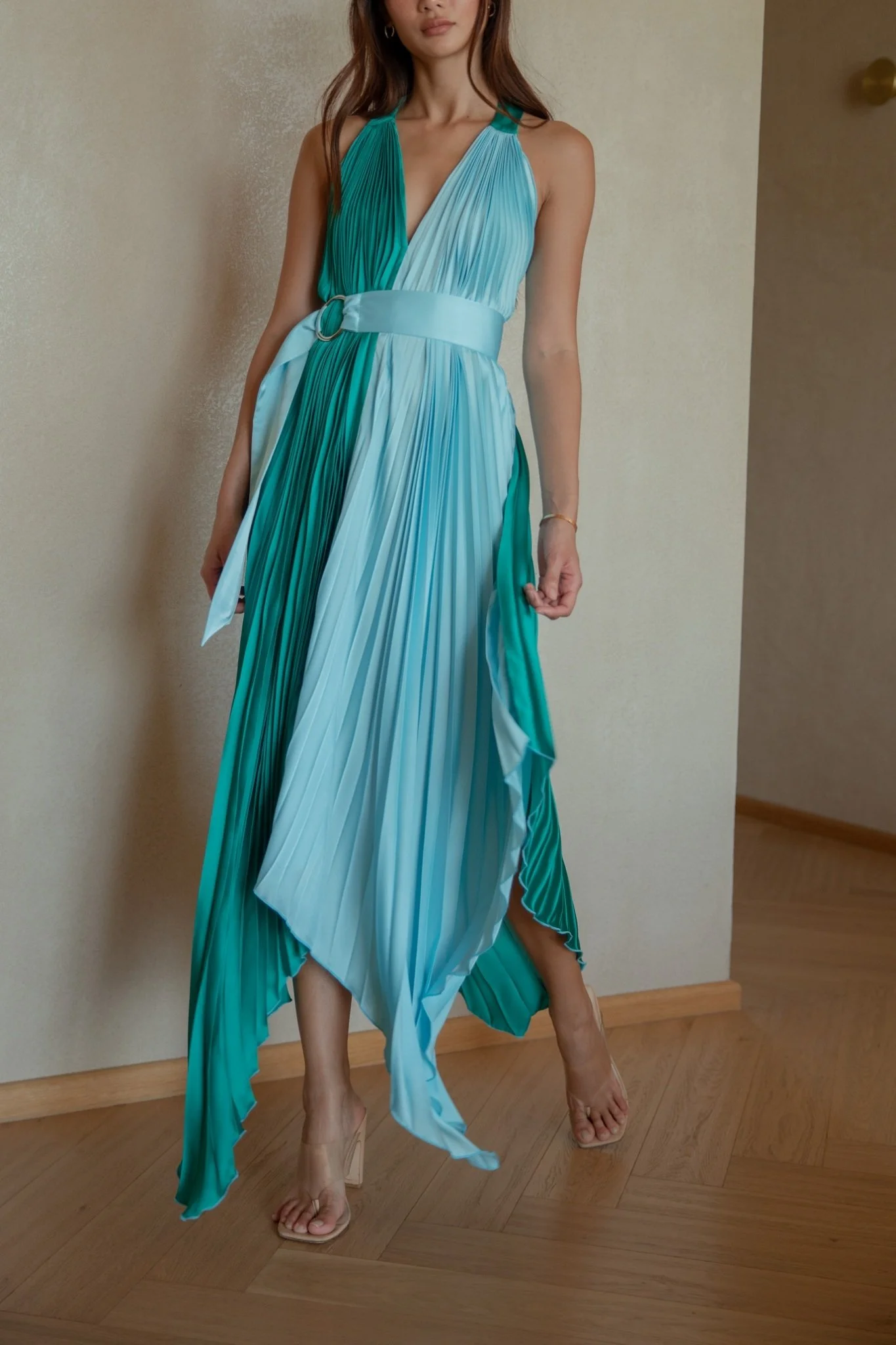 LINE_ALBUM_New collection_๒๓๐๑๒๕_0_0.jpg