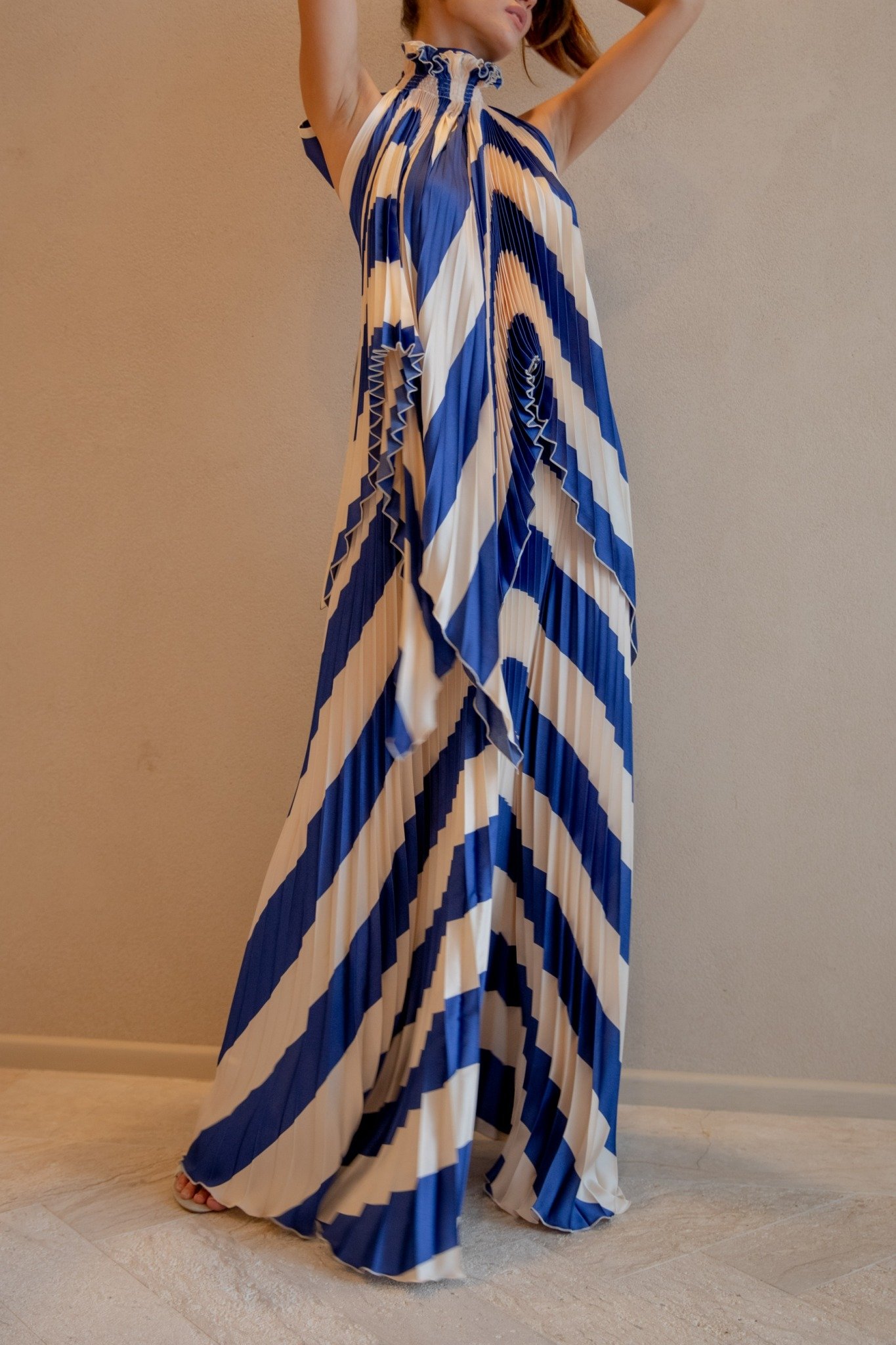 LINE_ALBUM_New collection_๒๓๐๑๒๕_5_0.jpg