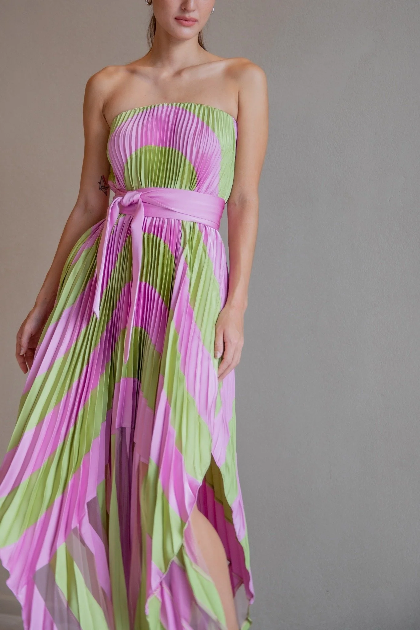 LINE_ALBUM_New collection_๒๓๐๑๓๑_8.jpg