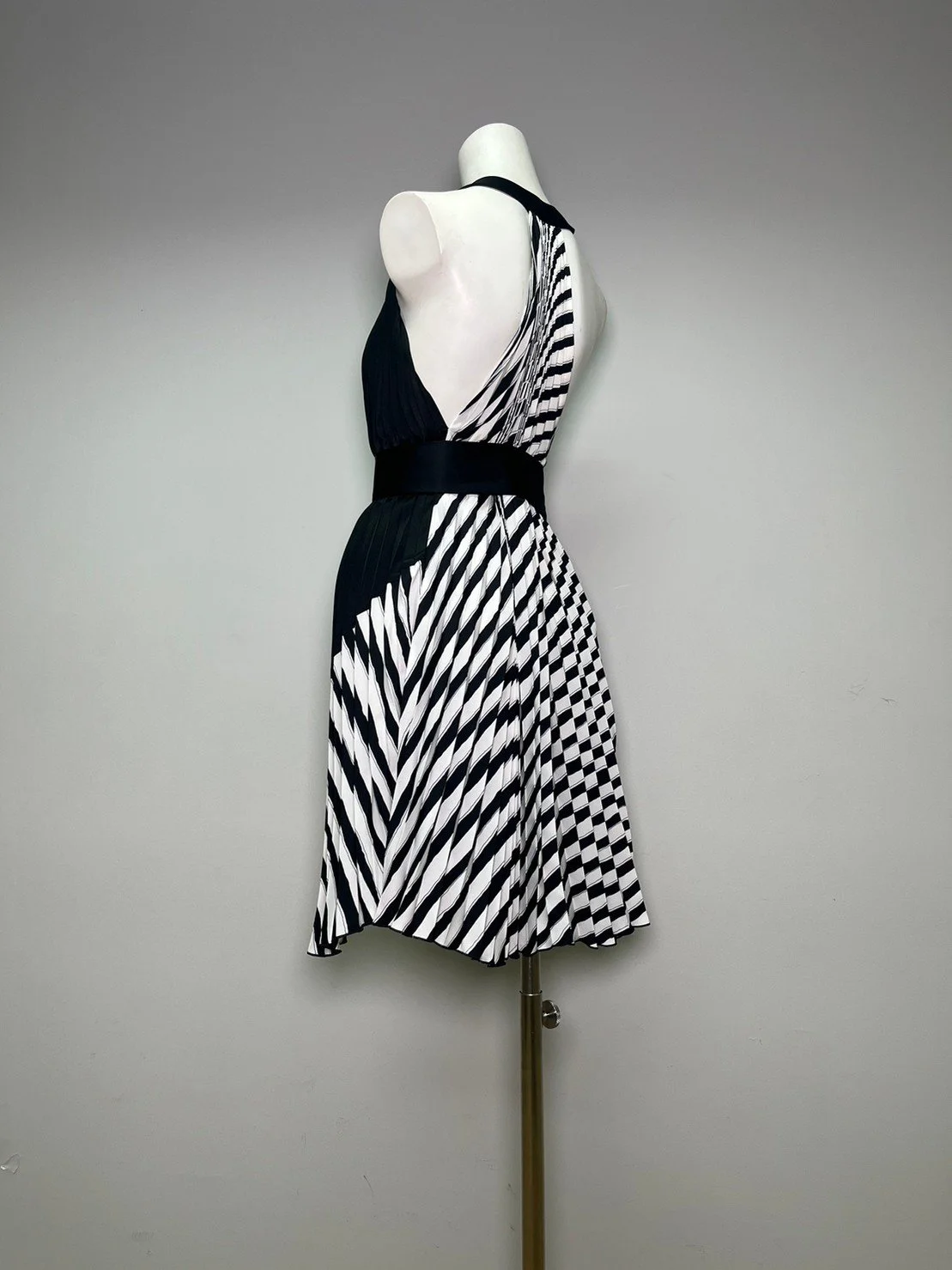 LINE_ALBUM_New collection 1_๒๓๐๕๐๓_20.jpg
