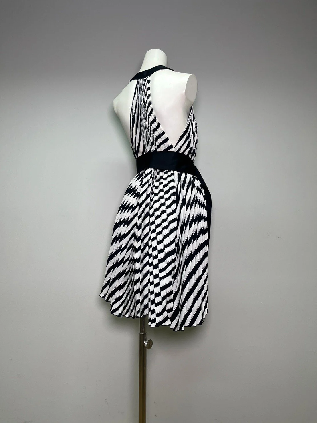 LINE_ALBUM_New collection 1_๒๓๐๕๐๓_21.jpg