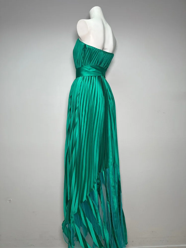 Spiral Tube Dress - Emerald Green (Pre order 7-10 day)  Kemissara