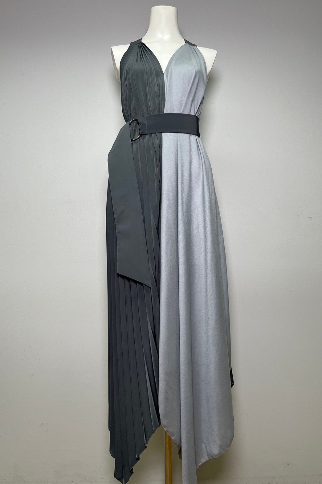 LINE_ALBUM_New collection 1_231204_10.jpg