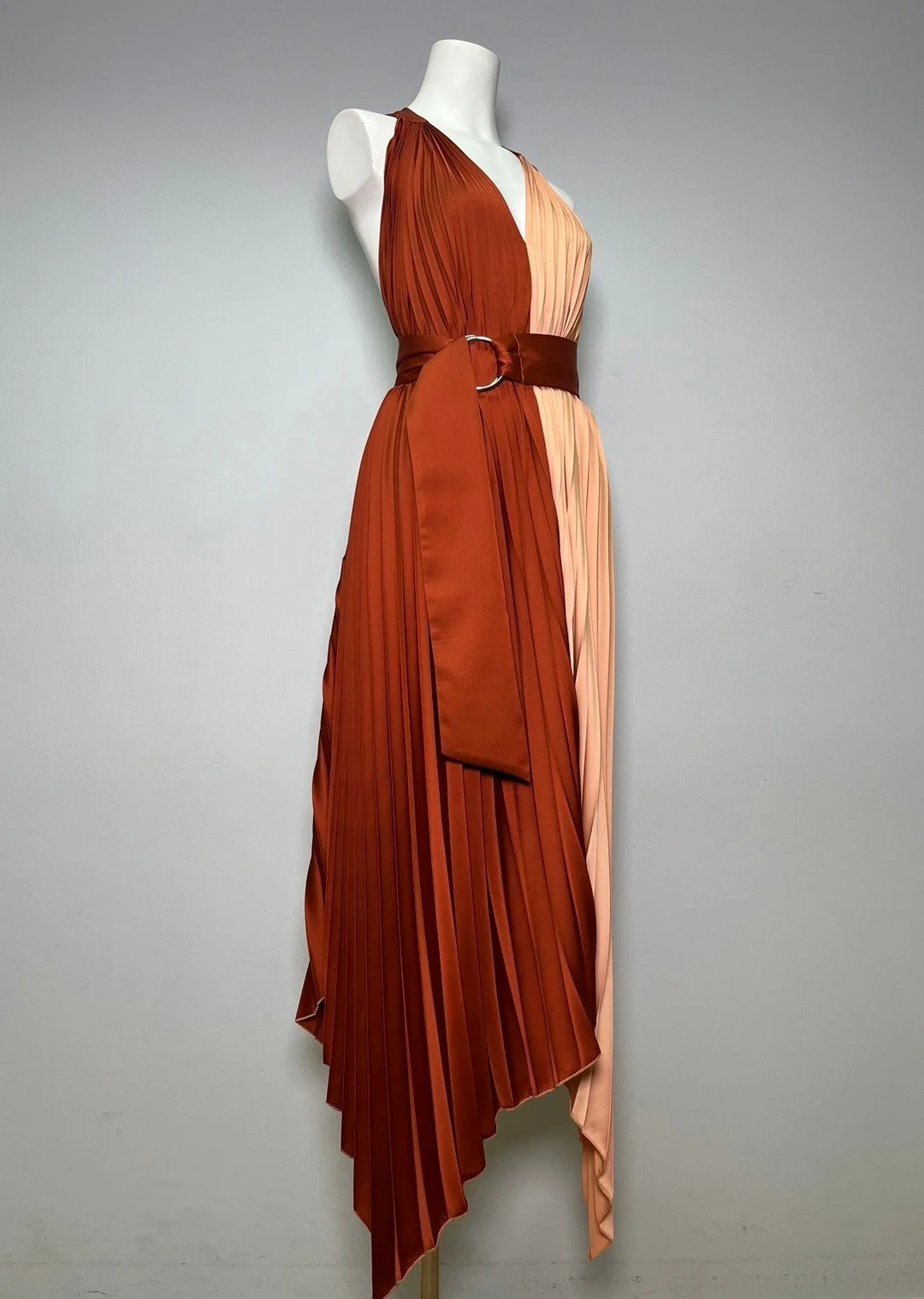 LINE_ALBUM_New collection 1_231204_3.jpg