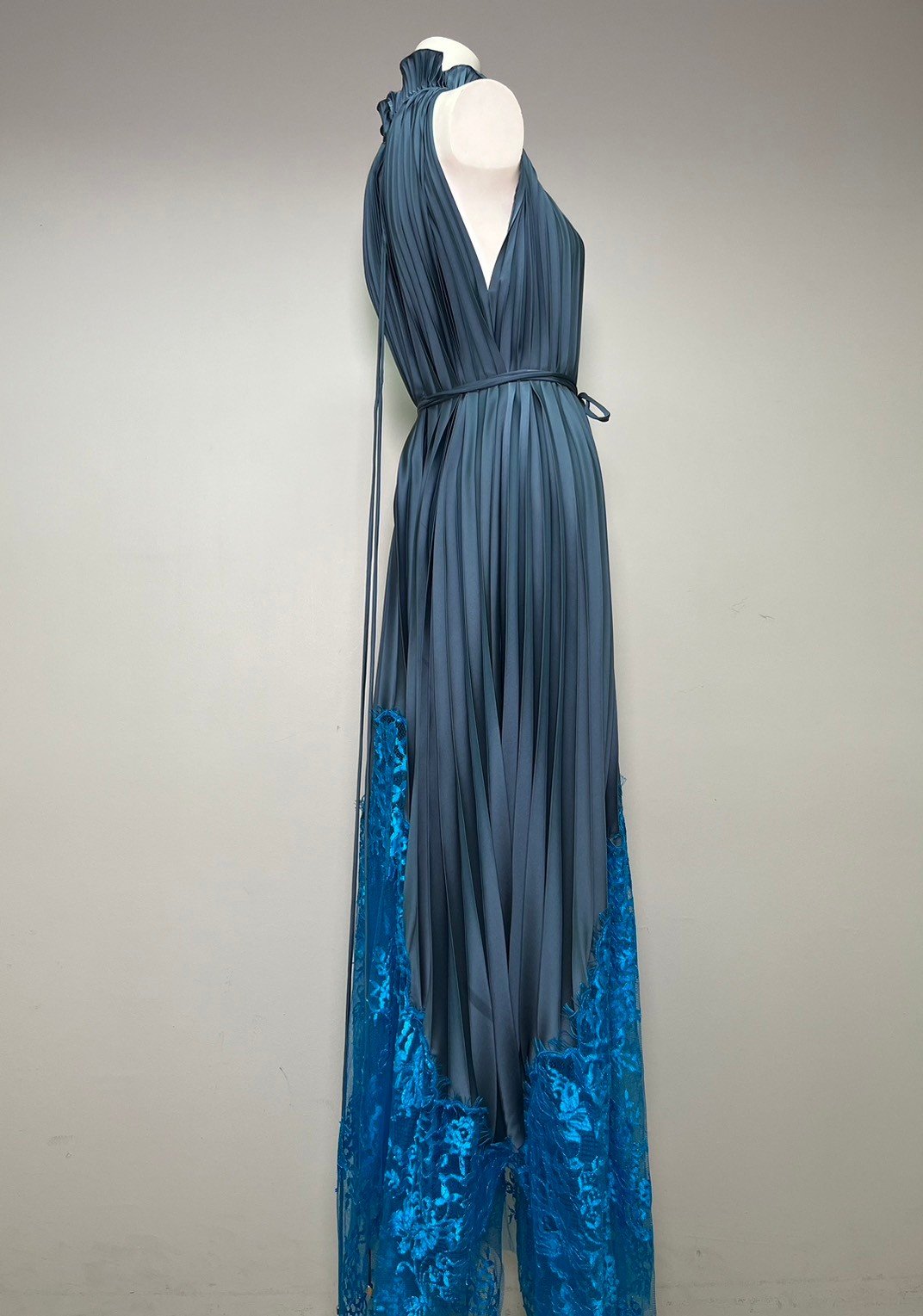 LINE_ALBUM_New collection 1_231228_17.jpg