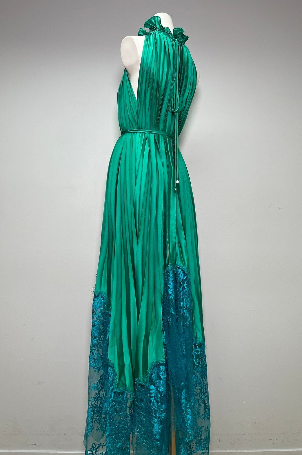 LINE_ALBUM_New collection 1_231228_1.jpg